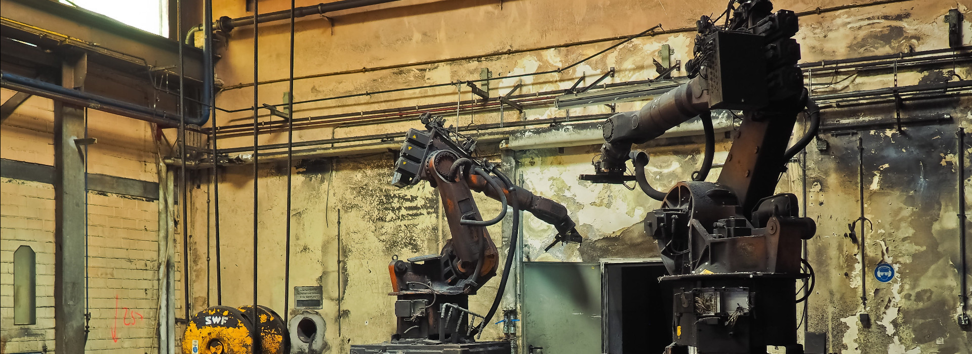 Industrial robot maintenance and repair service